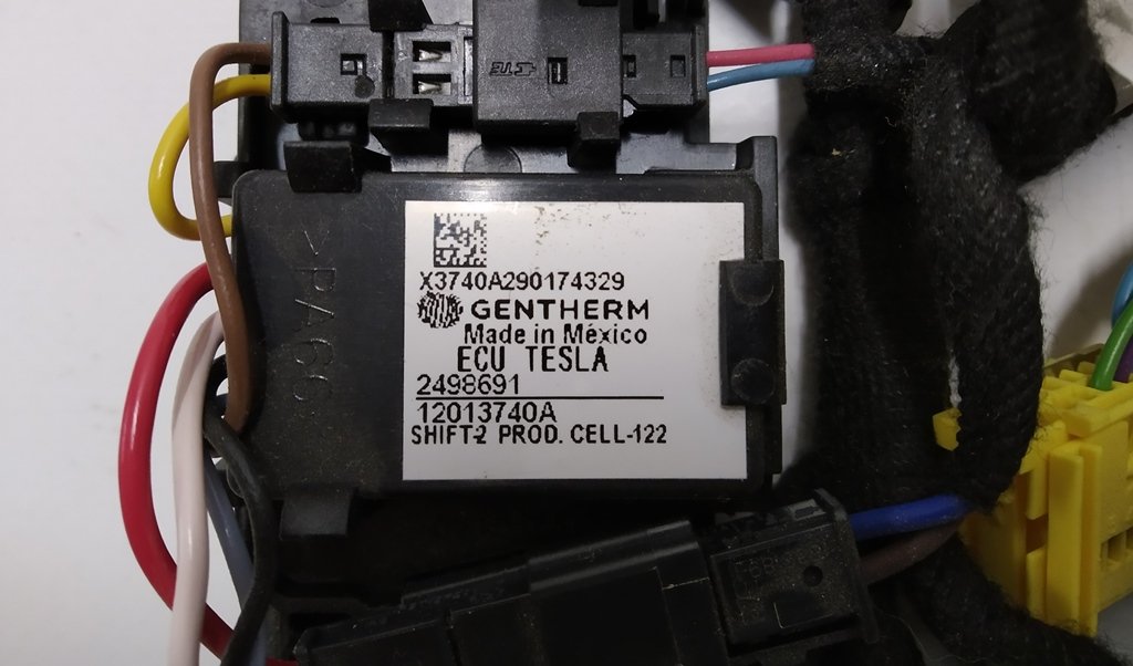 Tesla model X driver airbag control module assembly 2498691